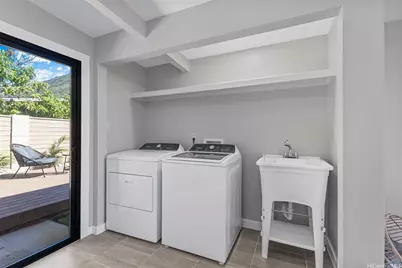 427 Kekupua Street, Honolulu, HI 96825 - Photo 16