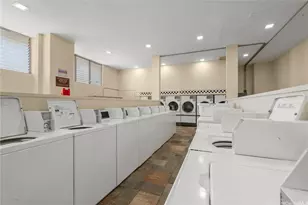 2240 Kuhio Ave, Honolulu, HI 96815 - Photo 22