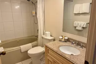 1088 Bishop St, Honolulu, HI 96816 - Photo 4