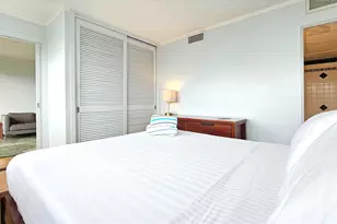 1909 Ala Wai Blvd, Honolulu, HI 96815 - Photo 4