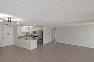 1717 Ala Wai Blvd, Honolulu, HI 96815 - Photo 4