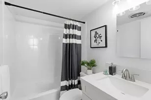633 Nalanui St, Honolulu, HI 96817 - Photo 10
