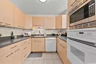 1717 Ala Wai Blvd, Honolulu, HI 96815 - Photo 6