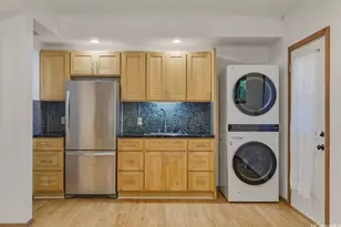 4142 Round Top Dr, Honolulu, HI 96822 - Photo 20