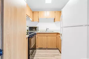 1820 Waiola St, Honolulu, HI 96826 - Photo 2