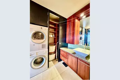 411 Hobron Lane #3904, Honolulu, HI 96815 - Photo 10