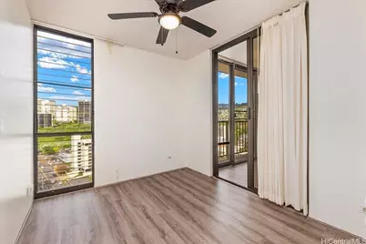 1201 Wilder Avenue #2006, Honolulu, HI 96822 - Photo 8