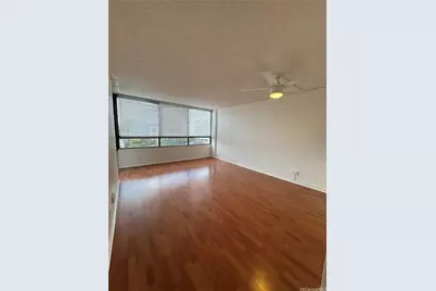 1054 Green Street #402, Honolulu, HI 96822 - Photo 2