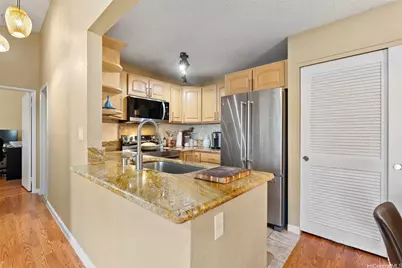468 Mananai Place #11W, Honolulu, HI 96818 - Photo 6