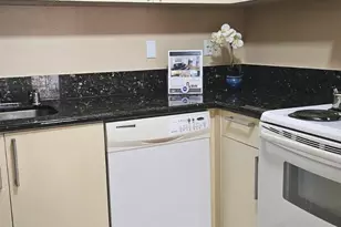 430 Keoniana St, Honolulu, HI 96815 - Photo 6