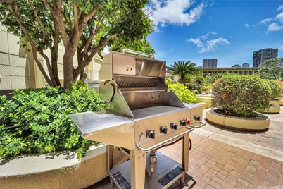 581 Kamoku Street #2006, Honolulu, HI 96826 - Photo 16