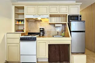 134 Kapahulu Ave, Honolulu, HI 96815 - Photo 4