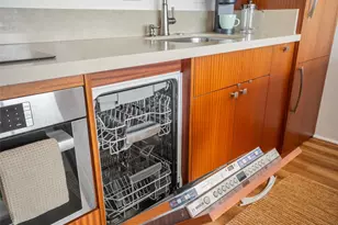 364 Seaside Ave, Honolulu, HI 96815 - Photo 8