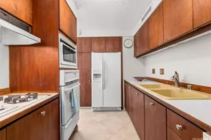 1650 Ala Moana Blvd, Honolulu, HI 96815 - Photo 24