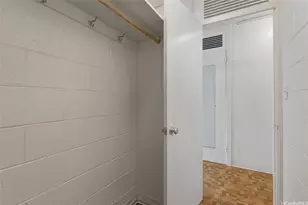 445 Kaiolu St, Honolulu, HI 96815 - Photo 12