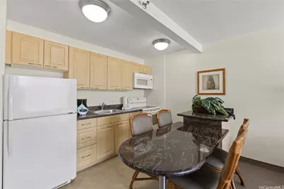 229 Paoakalani Avenue #3711 (NUC), Honolulu, HI 96815 - Photo 12
