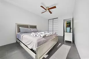 2421 Ala Wai Blvd, Honolulu, HI 96815 - Photo 10