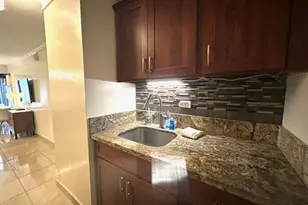 2465 Kuhio Ave, Honolulu, HI 96815 - Photo 12