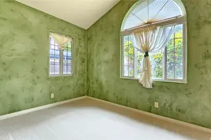 2427 Jasmine St, Honolulu, HI 96816 - Photo 10