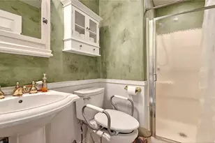 2427 Jasmine St, Honolulu, HI 96816 - Photo 12