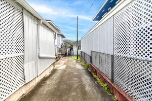 1309 A Konia St, Honolulu, HI 96817 - Photo 24