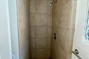 1804 Poki St, Honolulu, HI 96822 - Photo 4