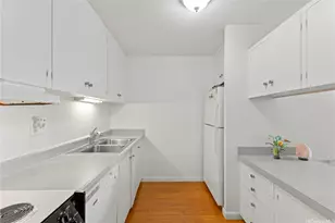 1610 Kanunu St, Honolulu, HI 96814 - Photo 8