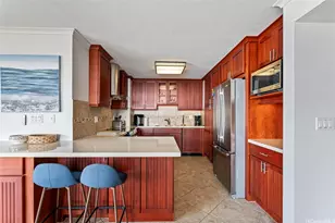 1910 Ala Moana Blvd, Honolulu, HI 96815 - Photo 10