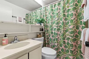 2724 Kahoaloha Ln, Honolulu, HI 96826 - Photo 10