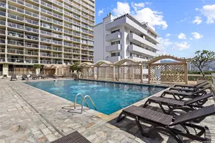 445 Seaside Ave, Honolulu, HI 96814 - Photo 8