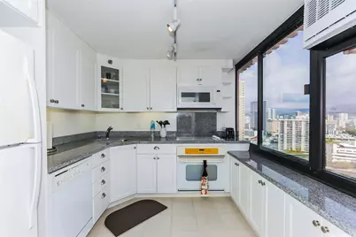 343 Hobron Lane #2702, Honolulu, HI 96815 - Photo 6