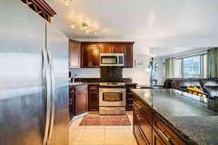 2140 Kuhio Ave, Honolulu, HI 96815 - Photo 20