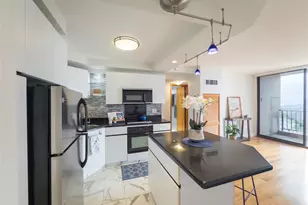 411 Hobron Ln, Honolulu, HI 96815 - Photo 4