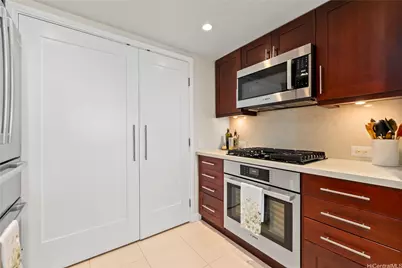 1177 Queen Street #3303, Honolulu, HI 96814 - Photo 8