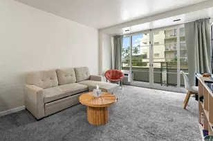 445 Kaiolu St, Honolulu, HI 96815 - Photo 1