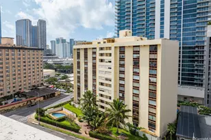 910 Ahana St, Honolulu, HI 96814 - Photo 18