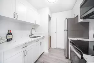 400 Hobron Ln, Honolulu, HI 96815 - Photo 2