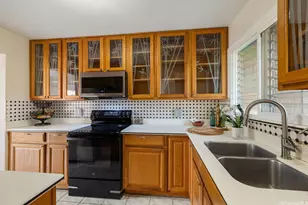 98-850 Noelani St, Pearl City, HI 96782 - Photo 6