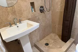 225 Queen St, Honolulu, HI 96813 - Photo 14