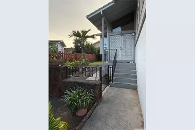 98-1665 Apala Loop, Aiea, HI 96701 - Photo 2