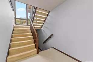 1059 Kaumoku St, Honolulu, HI 96825 - Photo 12