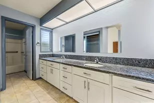 1059 Kaumoku St, Honolulu, HI 96825 - Photo 10