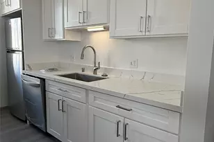 2600 Pualani Way, Honolulu, HI 96815 - Photo 2