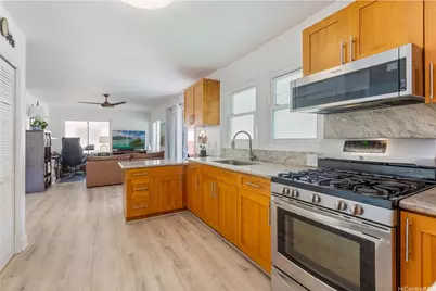 873 Hahaione Street, Honolulu, HI 96825 - Photo 10