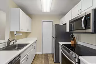 94-586 Lumiauau St, Waipahu, HI 96797 - Photo 6