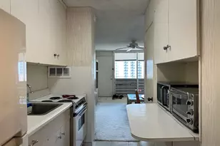 425 Ena Rd, Honolulu, HI 96815 - Photo 12