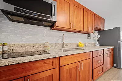 1700 Makiki Street #211, Honolulu, HI 96822 - Photo 1