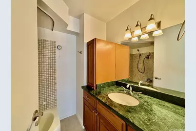 1750 Kalakaua Avenue #2704, Honolulu, HI 96826 - Photo 18