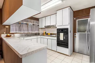 4758 Likini St, Honolulu, HI 96818 - Photo 8