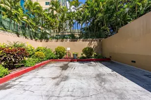 21 Craigside Pl, Honolulu, HI 96817 - Photo 24